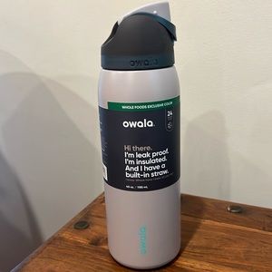 Owala Water Bottle whole Foods exclusive color NWT 40oz